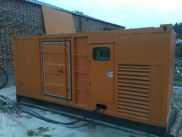 山东发电机组长期使用中,电缆线的敷设路径有哪些要求?